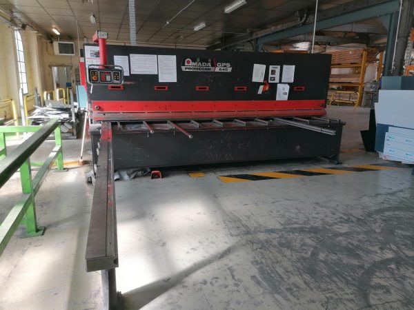 cisaille-guillotine-amada-gps-640-d'occasion-n2c